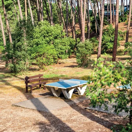 Les Cavales Szálloda Carcans