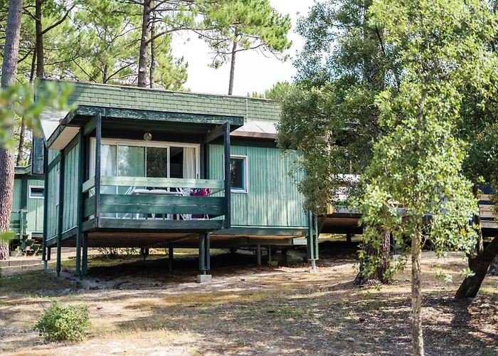 Les Cavales Szálloda Carcans